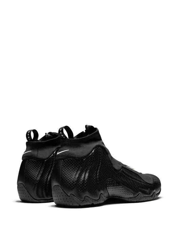 la Nike Air Flightposite One "Carbon Fiber" / "Triple Black".