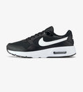 Nike Air Max SC dans le coloris classique noir et blanc.