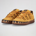 adidas Adimatic dans son coloris jaune moutarde et marron fonce (Mesa / Brown
