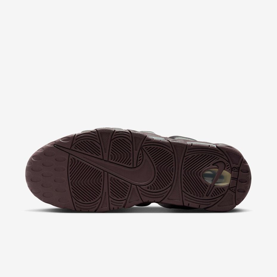 Nike Air More Uptempo Low dans le coloris "Baroque Brown / Cave Stone"