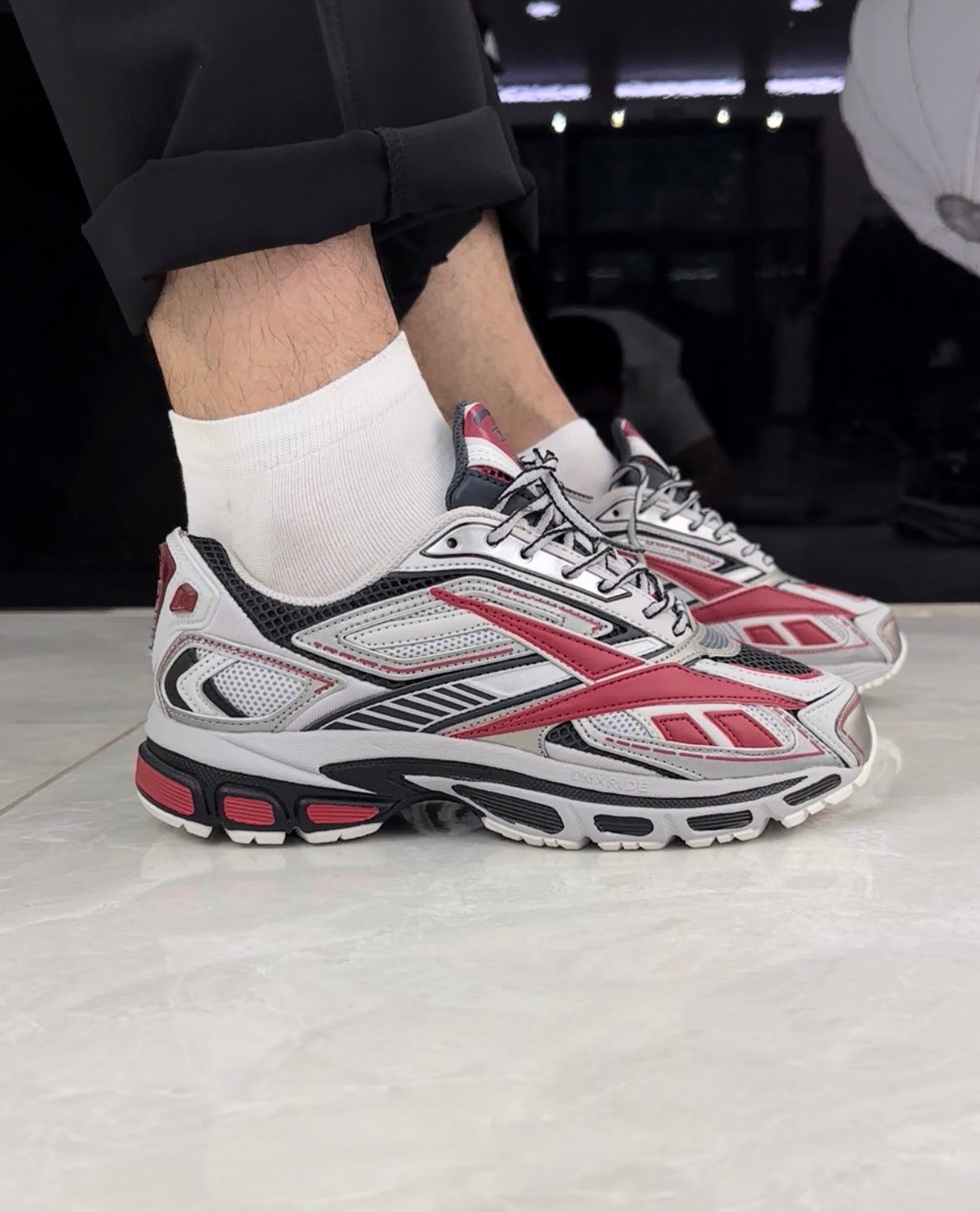 Reebok Premier Road Ultra "Red Metallic" (parfois issues de la ligne haut de gamme Reebok LTD ou de collaborations spécifiques).