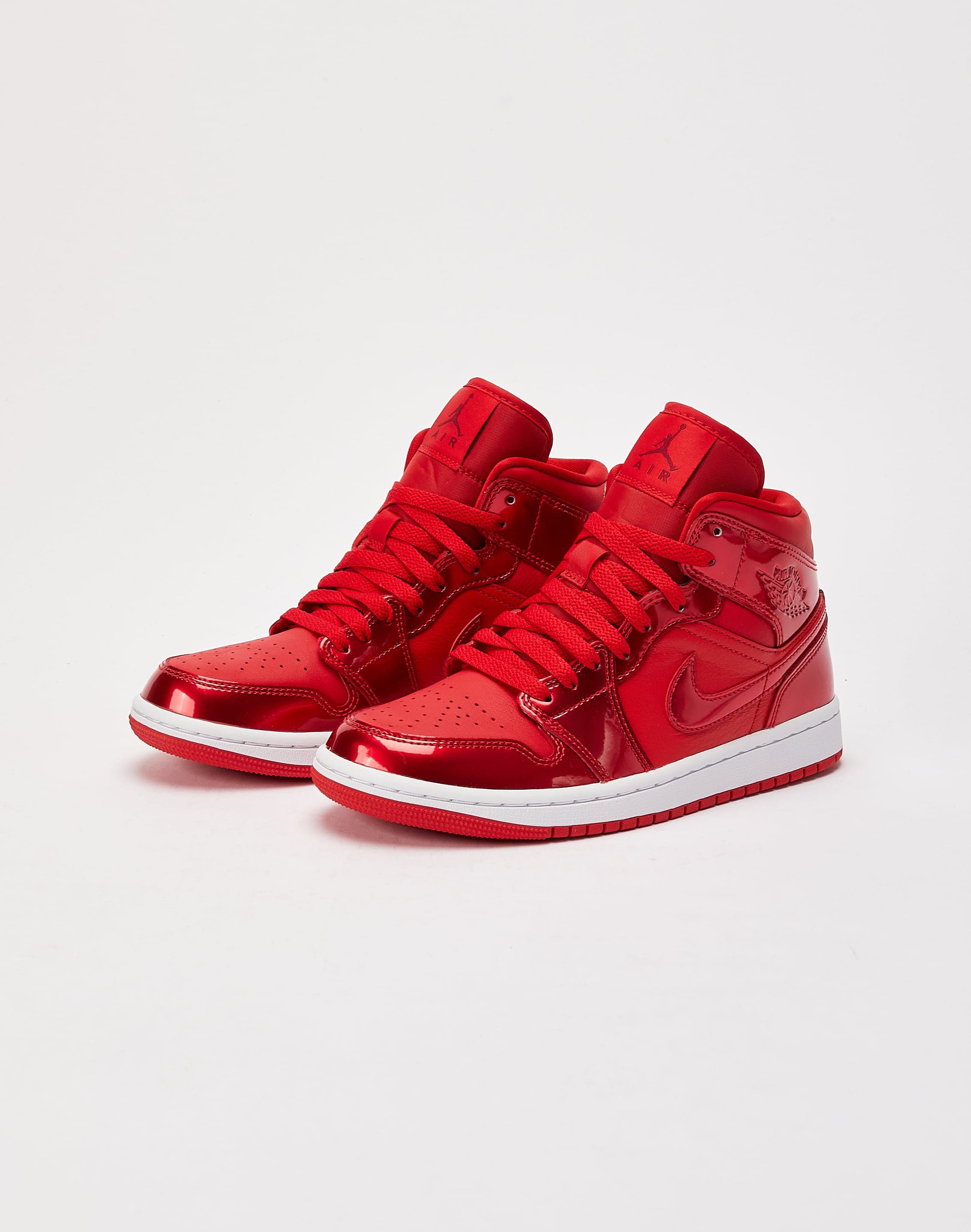 Air Jordan 1 SE Mid
Accéder au site ›
University Red Pomegranate