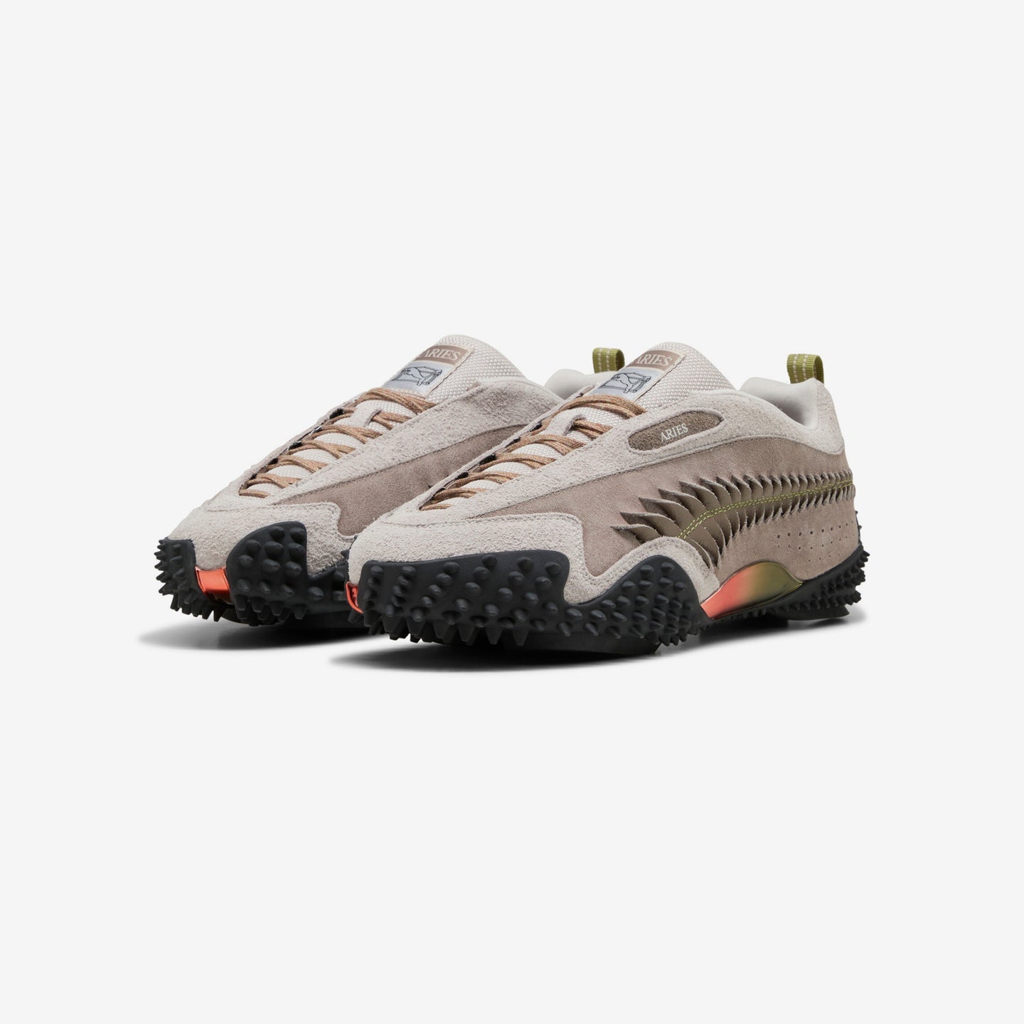 Puma x Aries Mostro Craft dans son coloris Ecru / Mouse Grey