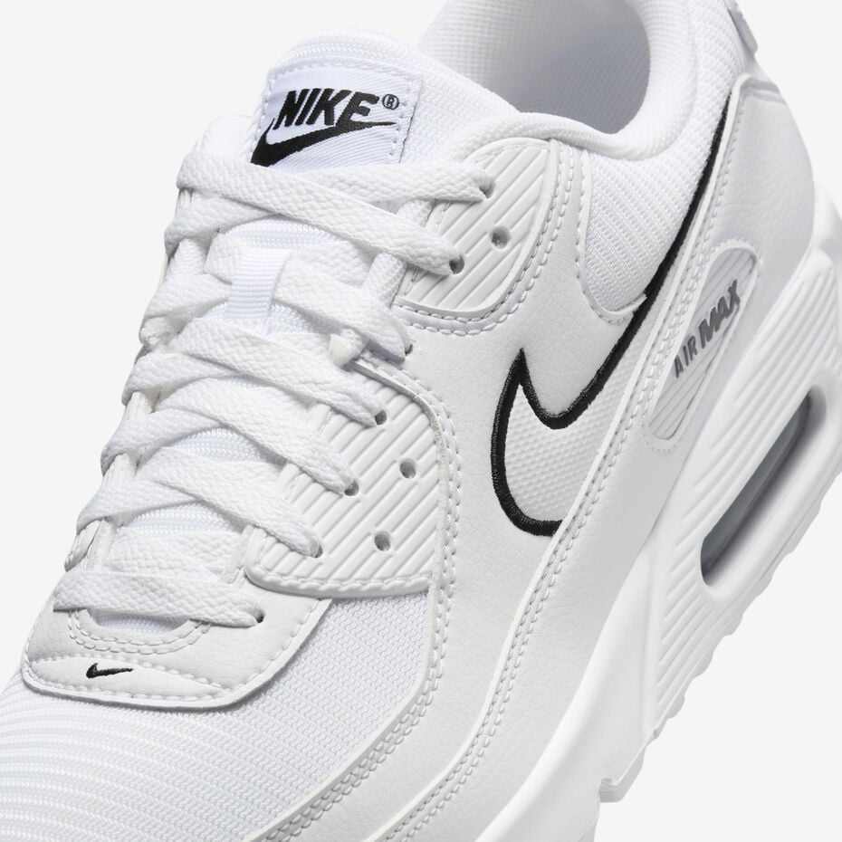 Nike Air Max 90 dans le coloris White / Black Outlined Swoosh