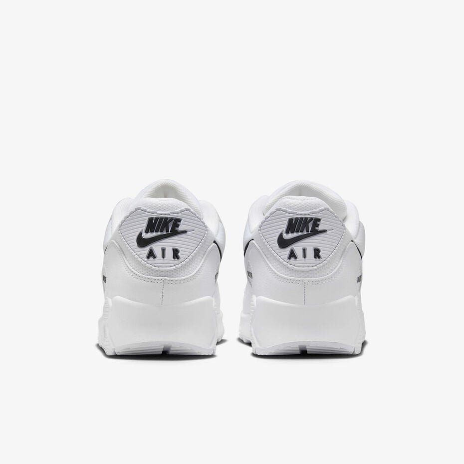Nike Air Max 90 dans le coloris White / Black Outlined Swoosh