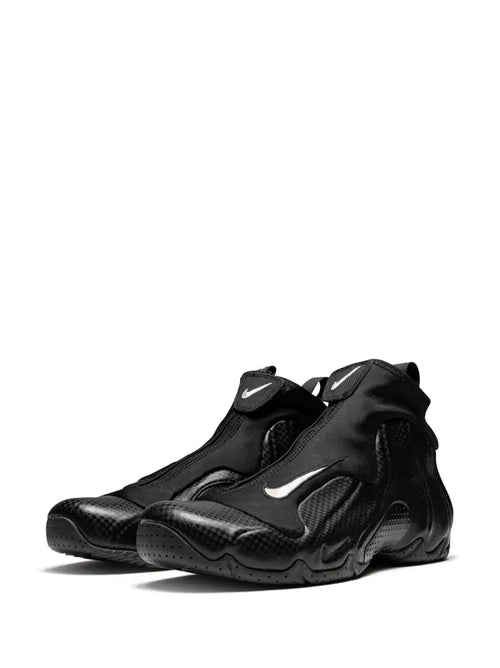 la Nike Air Flightposite One "Carbon Fiber" / "Triple Black".