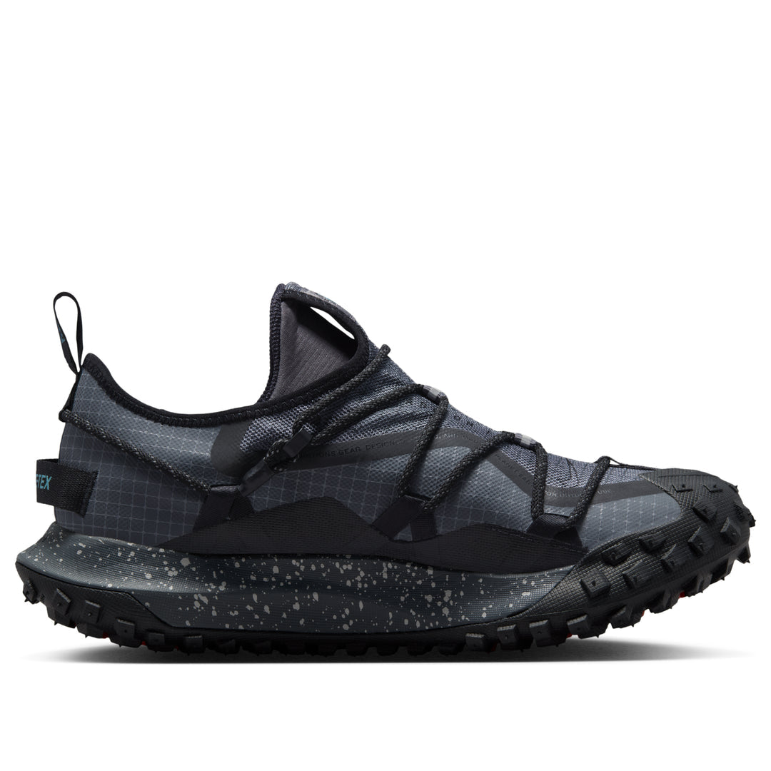 Nike ACG Mountain Fly Low GORE-TEX SE dans le coloris Dark Grey / Black / Teal