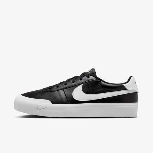 basket Nike Court Shot dans son coloris classique Noir/Blanc