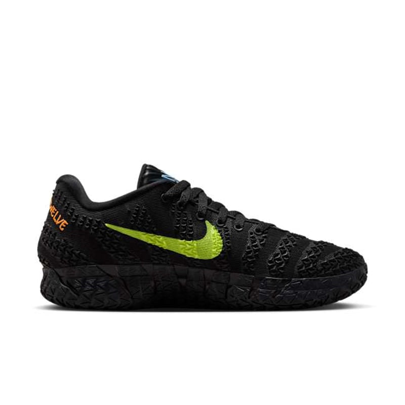 Nike Ja 3 "NY vs. NY" (code style : IM0464-001), la troisième chaussure signature du meneur de jeu de la NBA Ja Morant.