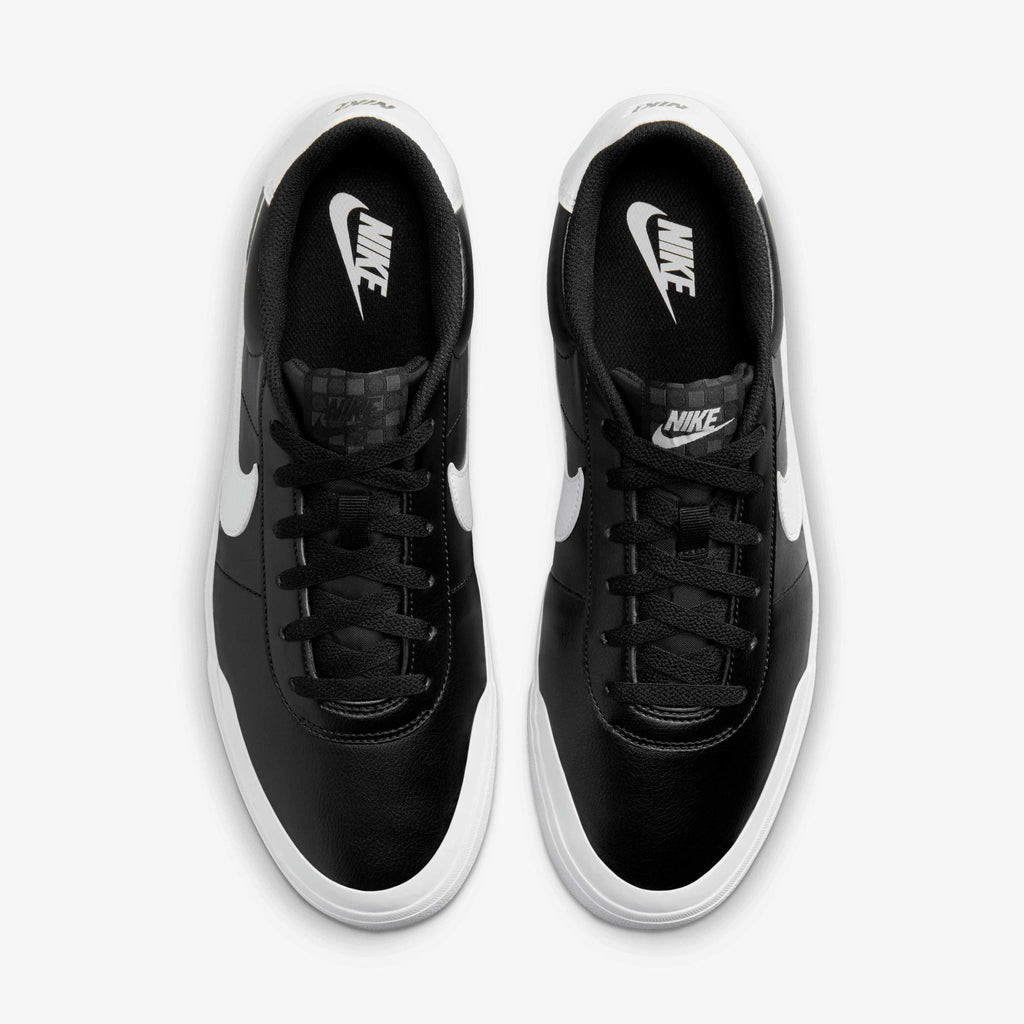 basket Nike Court Shot dans son coloris classique Noir/Blanc