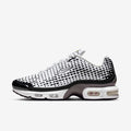 Nike Air Max Plus VII, repérables à leur motif de points noirs sur fond blanc