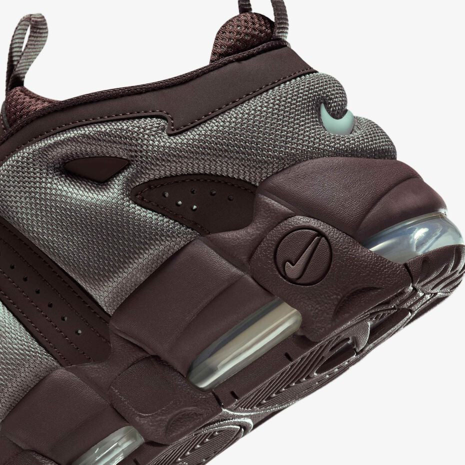 Nike Air More Uptempo Low dans le coloris "Baroque Brown / Cave Stone"