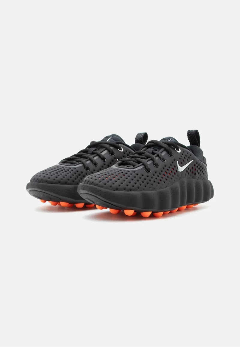 Nike Mind 002 "Black Hyper Crimson"