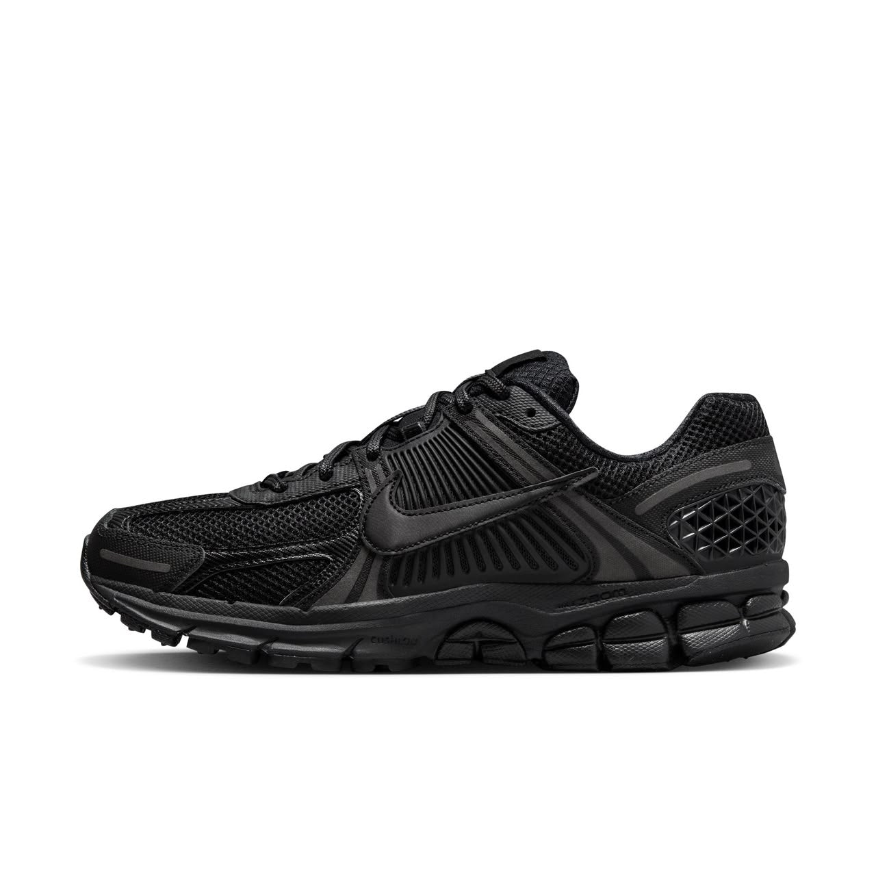 Nike Zoom Vomero 5 "Triple Black"